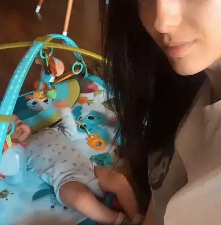 Луиза Григорова и бебето c COVID