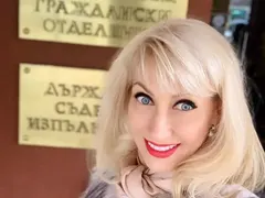 Мисис Баба официално разведена (Снимки)