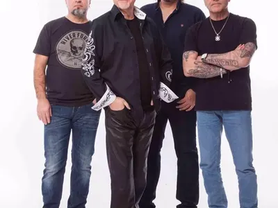 Няма Галена, няма Преслава! Пайнера прави онлайн концерт със  „Сигнал“ за българите в Чикаго