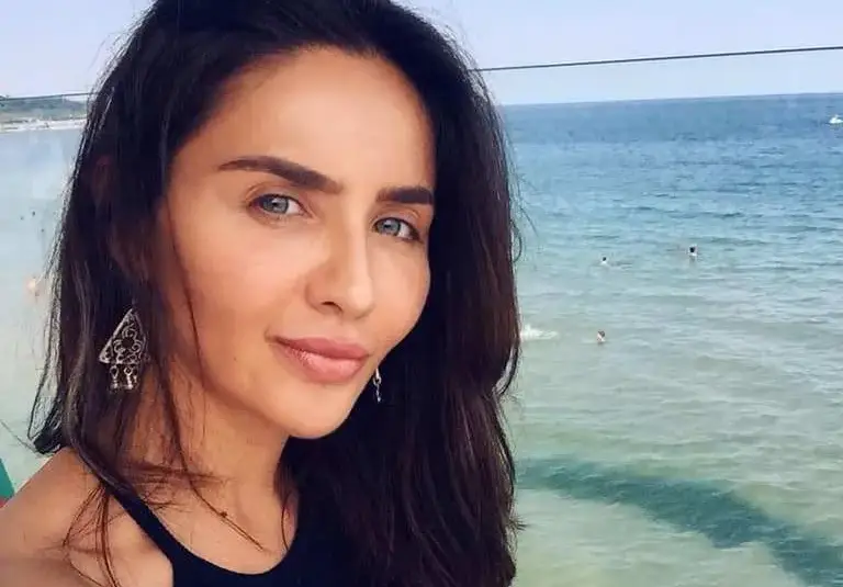 Нови комшии глезят Елен Колева