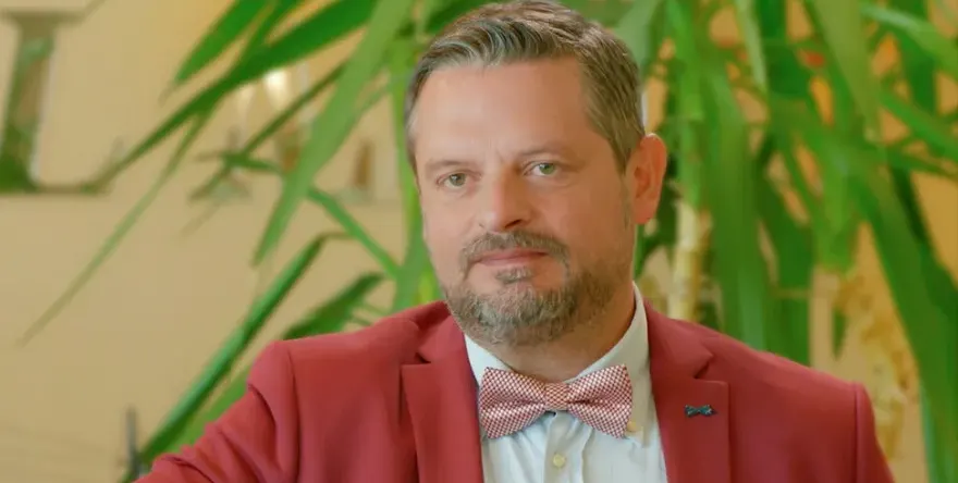 Парушев от „Ол инклузив” едва не убил зрителка по време на представление