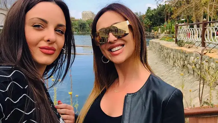 Симона Загорова: Майка ми и тази на Дани са като тийнейджърки, всички живеем под един покрив