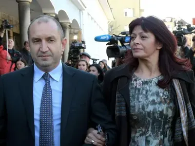 Скандали от ревност тресат Румен Радев и жена му