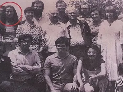 След години в сянка: Първа жена на Доган се появи на тържество на внучката си Ноел (Уникални снимки)