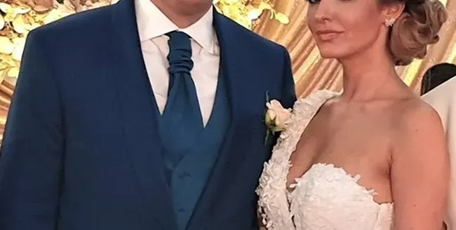 Снахата на Илияна Йотова върти онлайн бизнес