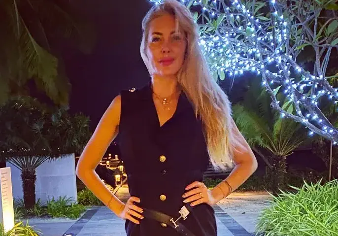 Toца заприлича на жената-котка, поду се от филъри и ботокс