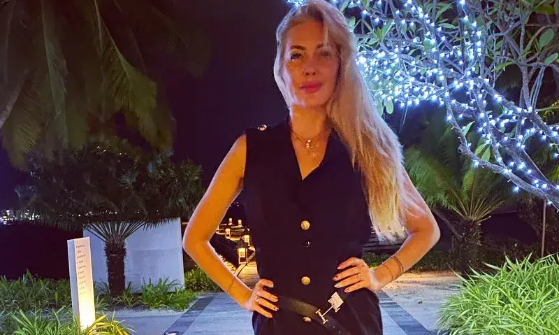 Toца заприлича на жената-котка, поду се от филъри и ботокс