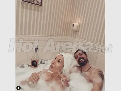 Ваната – любима снимачна площадка на бг звездите (Кой какви ги върши, горещи снимки)