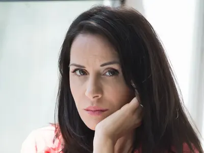 Вързаха тенекия на д-р Грънчарова