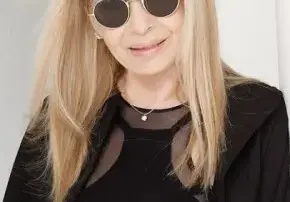 Вижте на колко всъщност е Лили Иванова