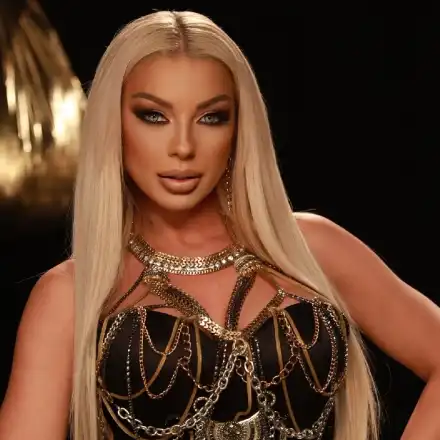 Внимание! Емануела алармира: Крадат самоличността ми!