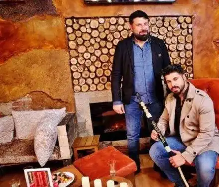 Всяко зло за добро: Фики фалира, но май очаква второ дете