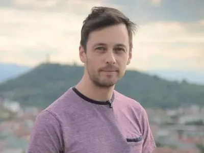 Бойко Кръстанов проиграл всичките си пари в казино (Актьорът не познава баща си, изоставил ги с майка му и брат му)