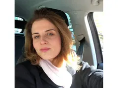 Дъщерята на Хубавото Наде защити докторантура