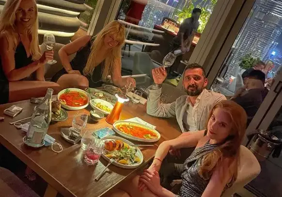 Ето с кого е в Дубай Натали Трифонова