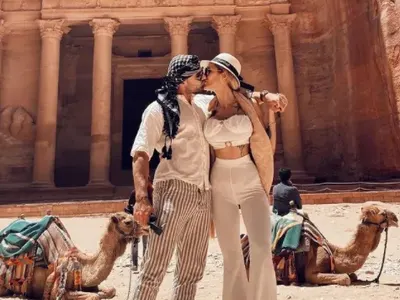 Гани сред камили – чака Индиана Джоунс