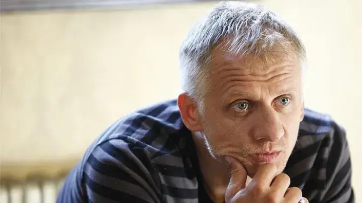 Иван Бърнев се уреди с любимка на Бандерас