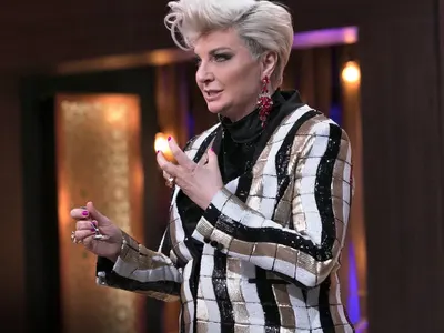 Лорд Евгени Минчев с модни забележки: Силвена Роу да сложи солници вместо обеци, Джена ме върна в спомените за баба... и още !+ СНИМКИ