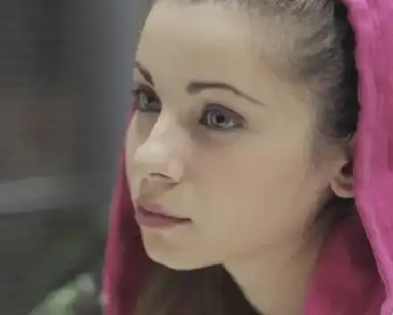 „Ол инклузив” или „Пътят на честта”? (Сериалите не могат да си разделят София Маринкова)