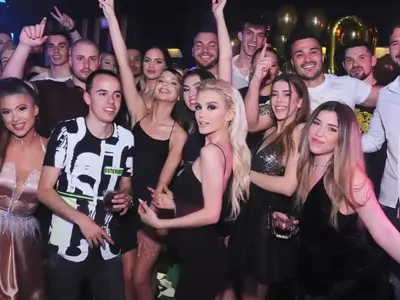 Парти бум в дискотеките: Азис се раздаде на макс, Преслава избухна с нов хит (СНИМКИ)