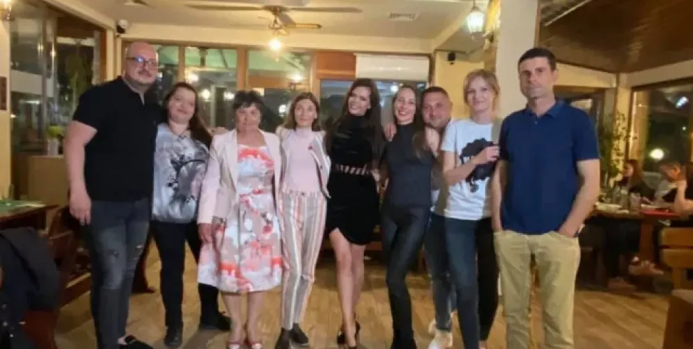 Преслава се събра с класа си