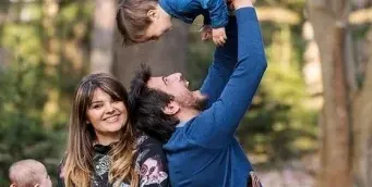 Синът на Петя Дикова навърши 2 г.