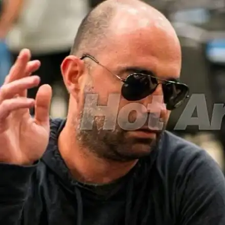 Синът на Владо Живков го предаде! (Внукът на Тато смени и бащиното си име )