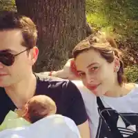 Весела Бабинова кърми седем месеца