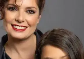 Алекс Сърчаджиева прави щерка си актриса