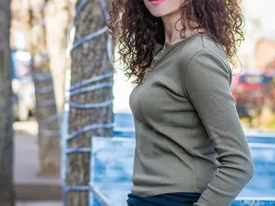 Александра Кръстева, сестрата на Нети, слиза от екран, за да роди