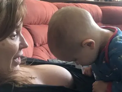 Аня Пенчева: Само внуците и мъжът ми могат да пипат всичко по мен!