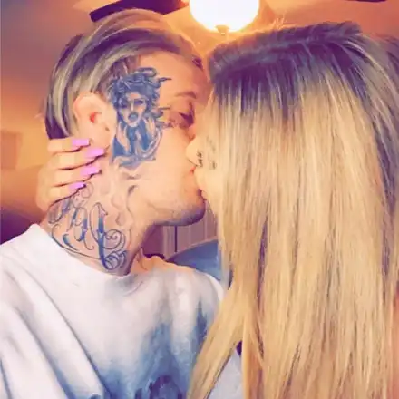 БГ силиконка чака дете от брата на Ник Картър от Backstreet Boys