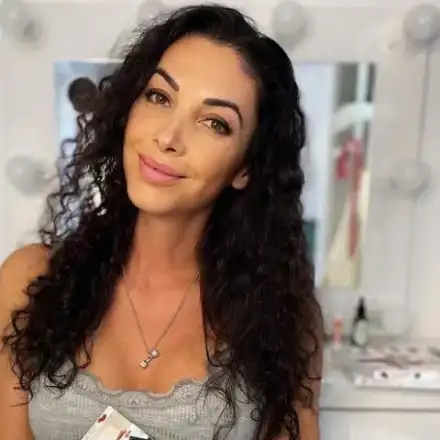 Биляна Йотовска се стяга с ТОК! (Не действат ли диетите й?)