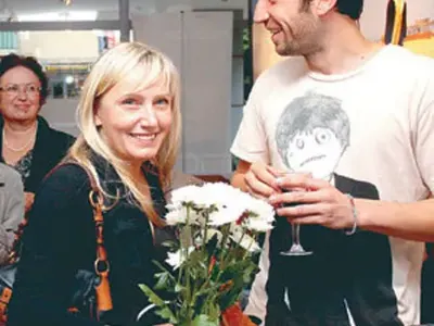 Бившият мъж на Елена Йончева още върти фирмите й