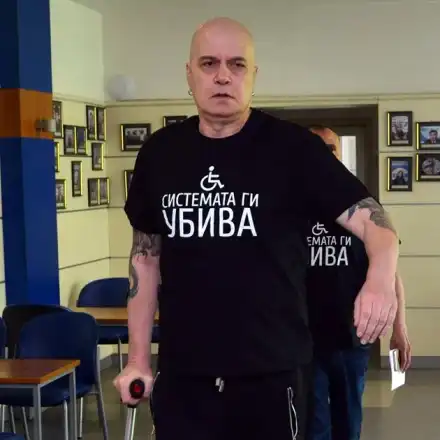 Болест спъва Слави за парламента