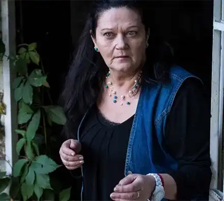 Бонка се лекува при Бате Енчо в „Пътят на честта”