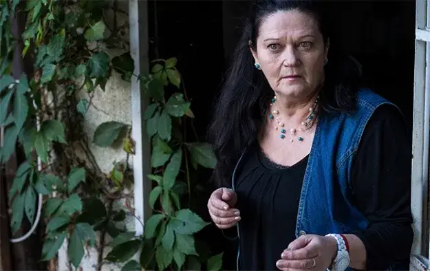 Бонка се лекува при Бате Енчо в „Пътят на честта”