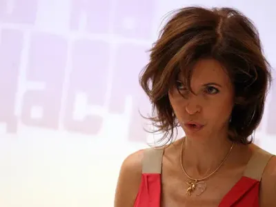 Цветелина Бориславова  изглежда като  младо гадже