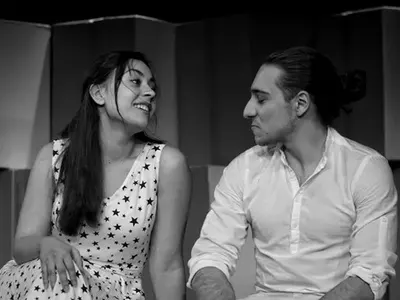 Дъщерята на убития командос Шарков стана актриса (Снимки)