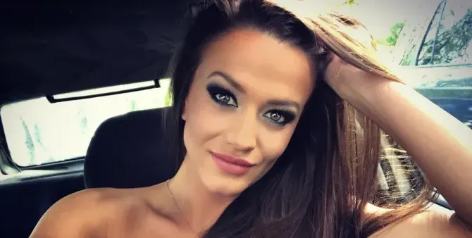 Дениз Хайрула остана без кола (Плеймейтката купува нова)