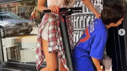 Диляна Попова яхна тротинетка