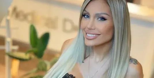 Джулиана Гани се офъка! (Вижте я с черна коса)