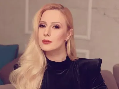 Ето го бебето на Деси Бакърджиева (Първи снимки в галерията)