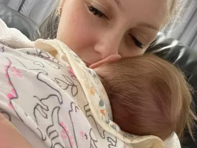 Ето го бебето на Деси Бакърджиева (Първи снимки в галерията)