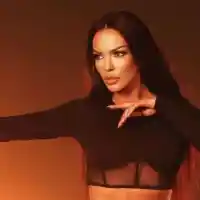 Галена се съблече за клипа на племенницата си (ВИДЕО)