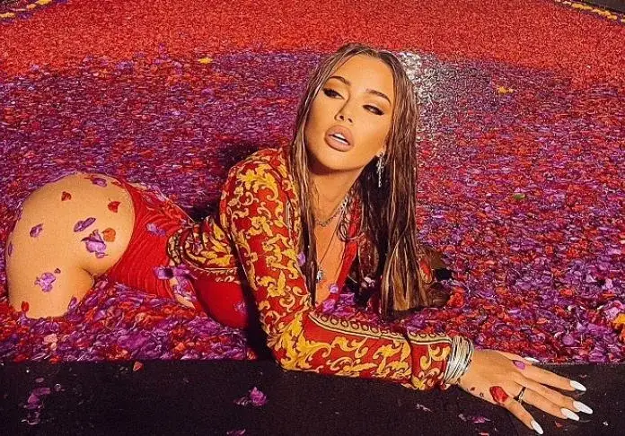 Гери-Никол дебютира  в чалгата с клип  за 100 бона