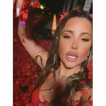 Гери-Никол снима нов клип в Бали