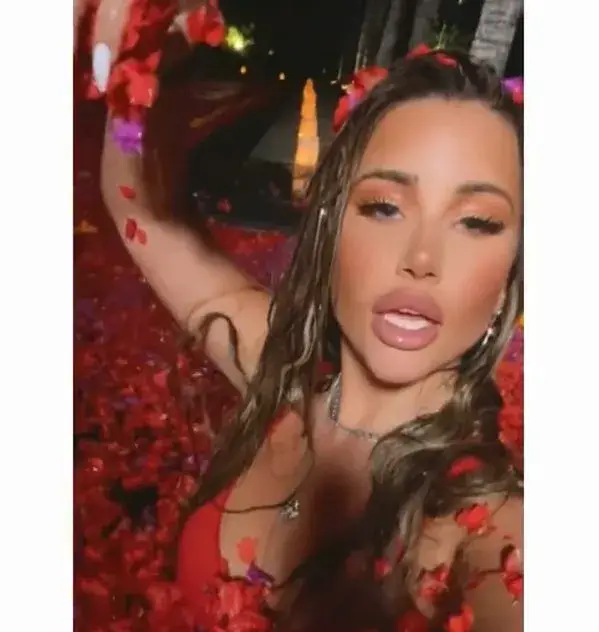 Гери-Никол снима нов клип в Бали