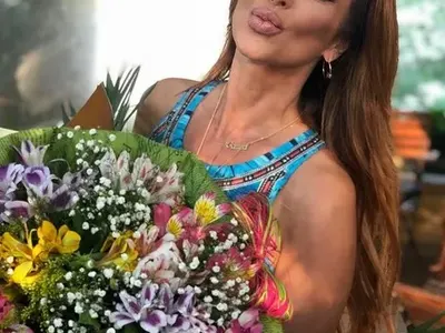 Глория отсвири чалгата за ЧРД, празнува с най-близките си и доверени хора (Снимки)