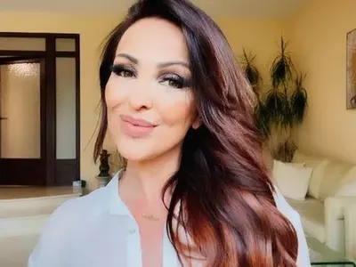 Глория си почива от внучката на СПА